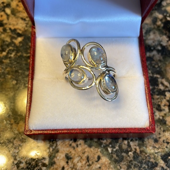 Sterling Silver Genuine Rainbow Moonstone Ring Size 10. Retail 198.00 NWT - Picture 3 of 10